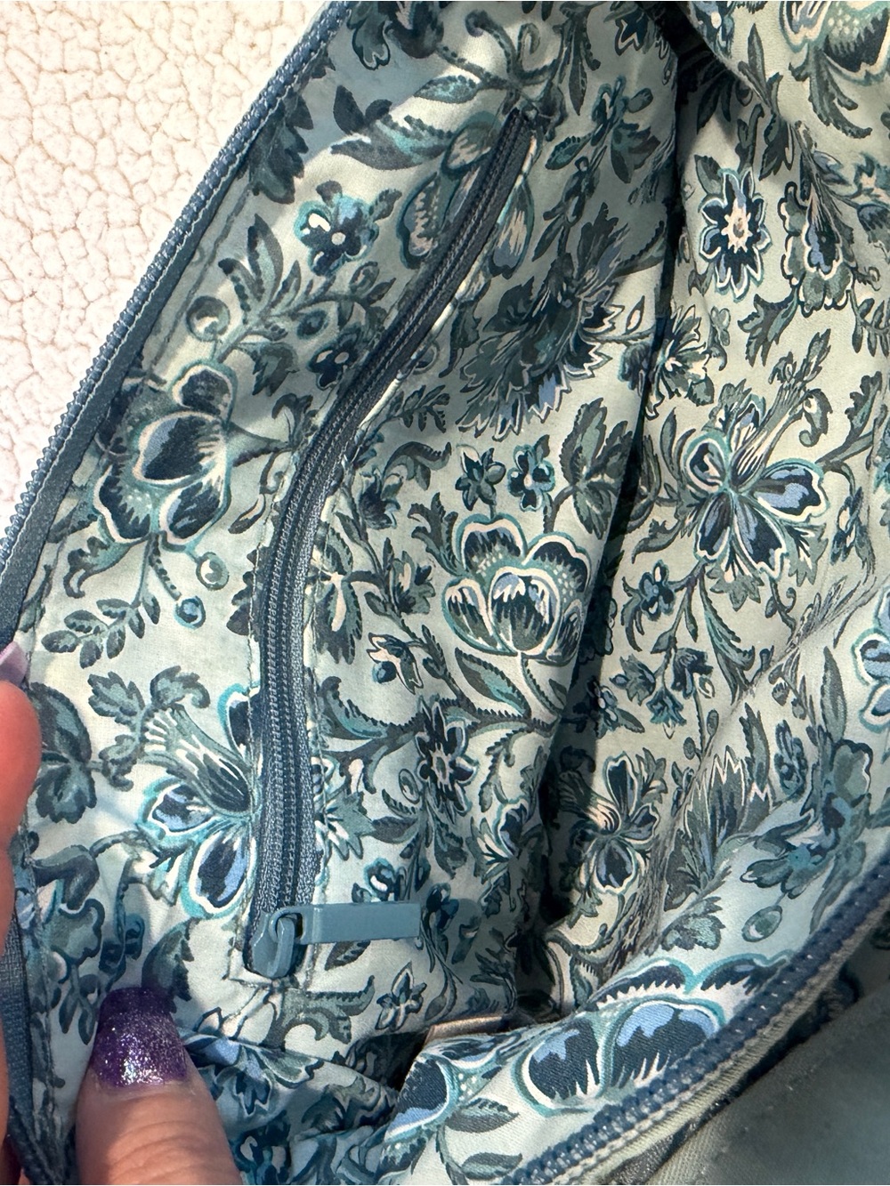 VERA BRADLEY REACTIVE LIGHT BLUE CROSSBODY SHOULDER BAG FLORAL LINING